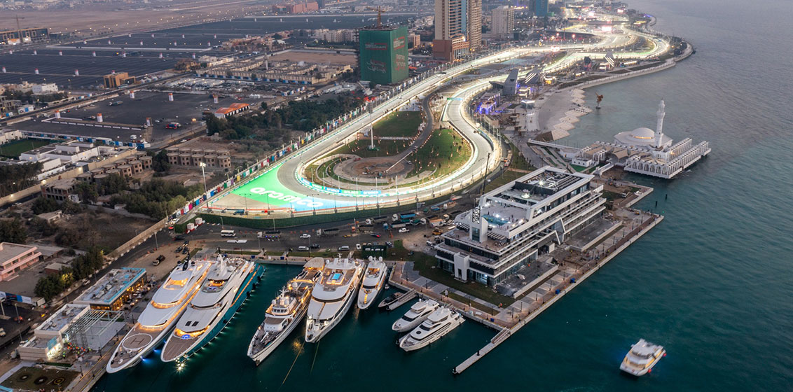 Yacht Club Hotel - Edition Hotel